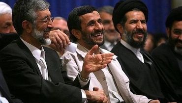 خوش و بش صمیمانه احمدی‌نژاد و حدادعادل
