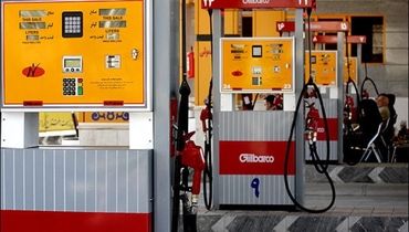 کنایه به ماجرای اختلال در پمپ بنزین‌ها؛ گرانی بنزین در راه است؟