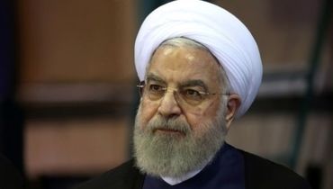 حسن روحانی در اجلاسیه مجلس خبرگان رهبری چه کتابی مطالعه می‌کرد؟+تصویر