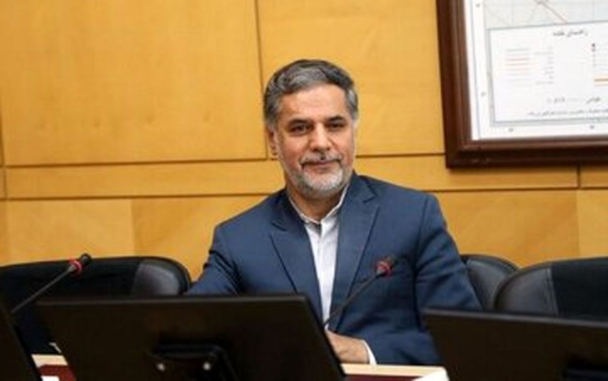 نقوی حسینی: مقدرات مجلس آینده در اختیار «پشم» است /جبهه پایداری اهل معامله است چون صندلی برایش مهم است نه ارزش ها