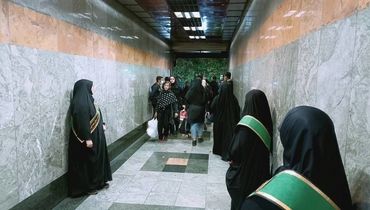معاون شهردار تهران: در مترو حجاب‌بان‌ و دوربین فیلم‌برداری نداریم