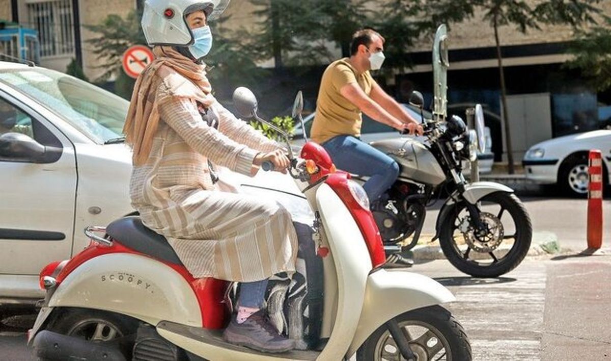مقام پیشین پلیس:‌موتورسواری حق زنان است