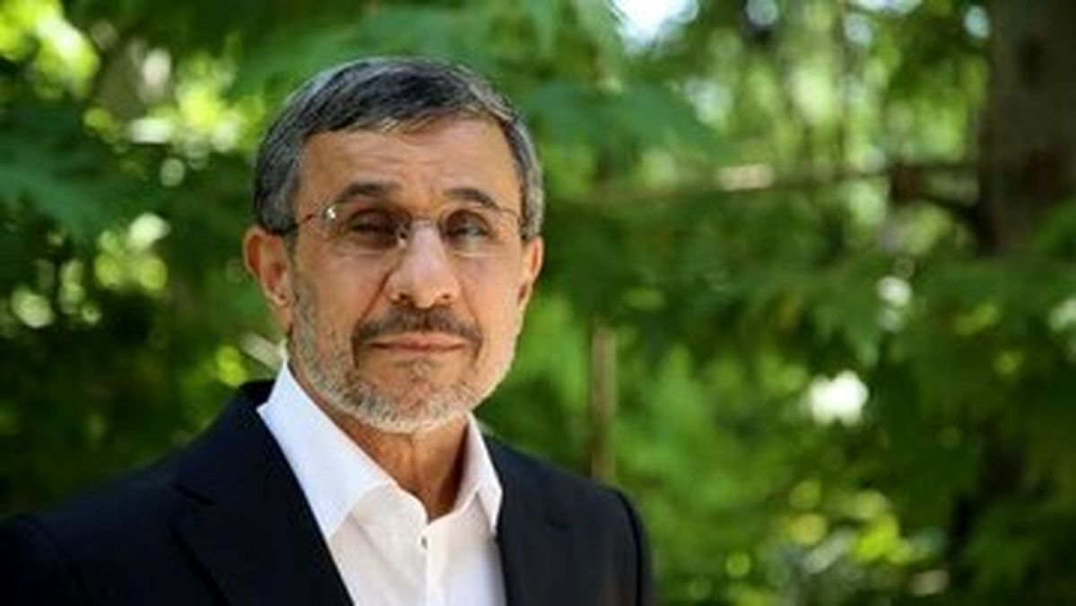 احمدی نژاد لیست پنهانی در انتخابات دارد؟