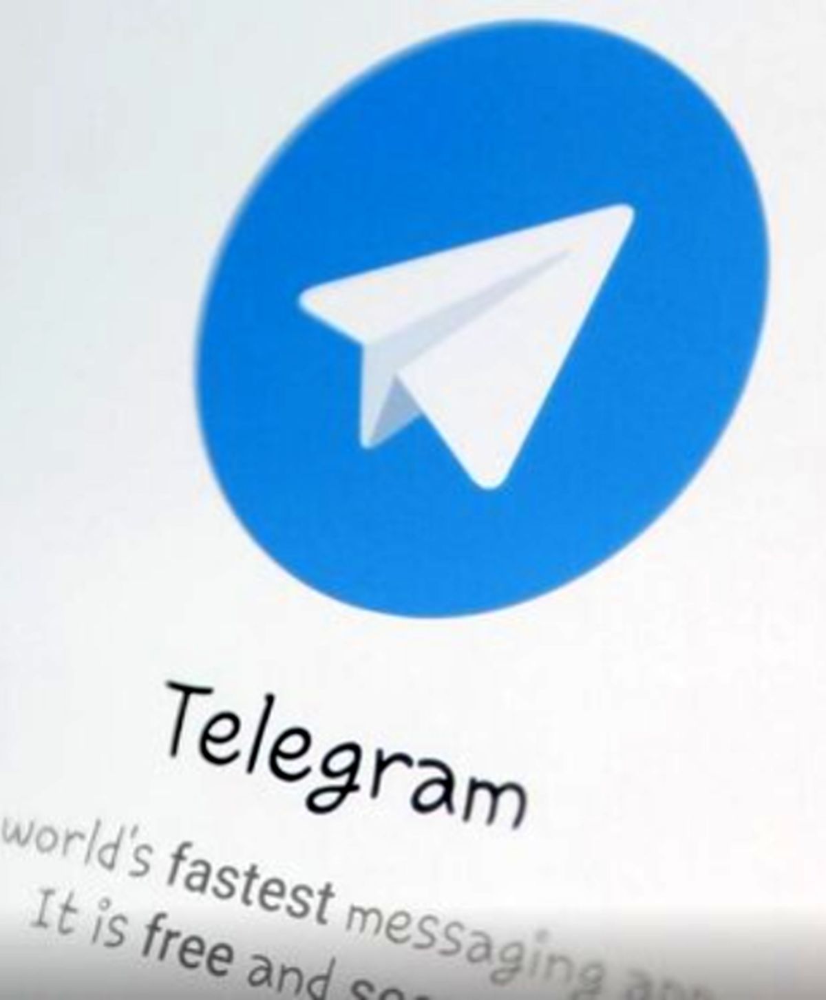 تلگرام پریمیوم چیست و آیا این پیام رسان پولی می‌شود؟