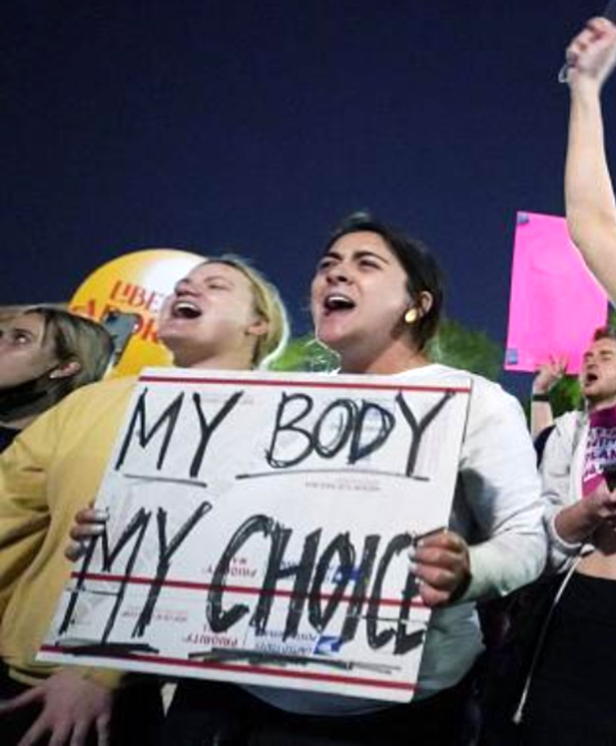 حق سقط جنین در آمریکا جنجال به پا کرد