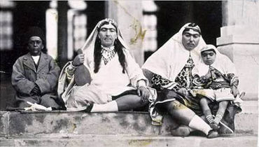 زنان قاجار زیبا بودند؛ ناصرالدین شاه عکس‌ها را دستکاری می‌کرد/ عکس و جزییات