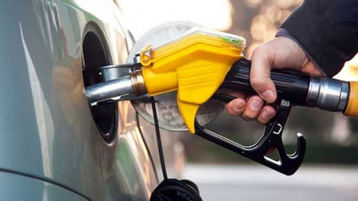 تکلیف قیمت بنزین در سال آینده مشخص شد/ جزییات