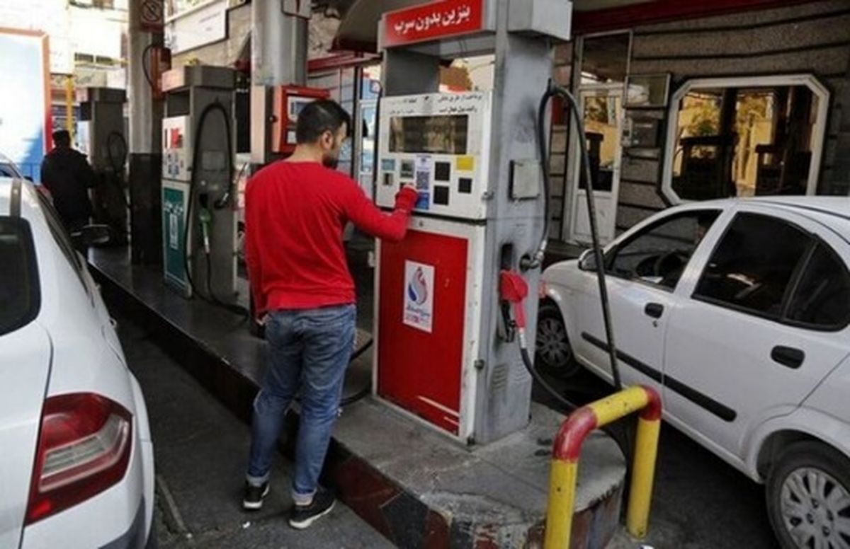 مقدمه‌سازی مدیرخبرگزاری دولت برای افزایش قیمت بنزین؛ به مردم بگویید قرار نیست قیمت ثابت بماند