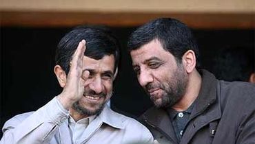 «شومن» سیاسی پا جای پای احمدی‌نژاد می‌گذارد؟
