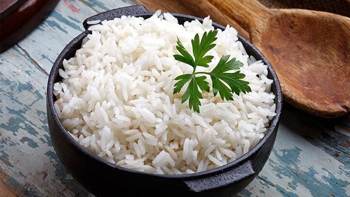 چند بار می‌توان برنج پخته شده را دوباره گرم کرد؟